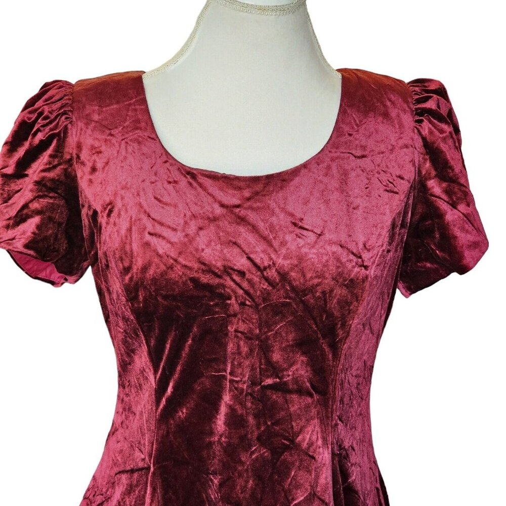 Vintage Womens Medium Velvet Formal Dress Strappy‎ Back Fit N Flare 90s Burgandy - Picture 3 of 11
